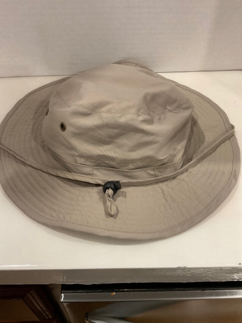 Stetson Khaki/Tan Outdoor Sun Hat with Chin Cord